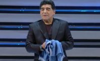 Quando Maradona ricord� Troisi in tv con Maria Grazia Cucinotta e Batistuta: il video raro