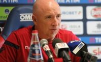 Napoli-Cagliari, squalificato Maran e multato Giulini finito nei pressi dello spogliatoio dell'arbitro