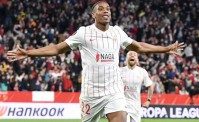 Osimhen-Manchester United, Martial messo sul piatto dai Red Devils: la reazione del Napoli