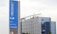 VIDEO - Striscia la Notizia cavalca lo sputtaNapoli! Squallido servizio di Mediaset. Simioli: Solo c...te!