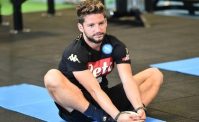 VIDEO - Mertens non si ferma mai! Dries si allena sul terrazzo di casa con la moglie