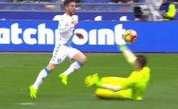 Mertens sostituito per un problema fisico. Dalla panchina arriva una reazione positiva