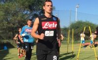 Dimaro, ovazione per Milik e Mertens: calciatori sorpresi. Gaetano fa il fenomeno sulle punizioni!