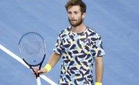 ATP Napoli, ancora problemi: Moutet spacca la racchetta per protesta