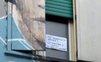 Finestra rotta al Murales di Maradona, il volto di Diego resta a met&agrave;: Inutile gridare