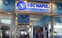 Maglia Napoli-Armani, sul web i primi modelli. Lete senza il fondo rosso? (FOTO)