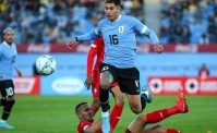 Olivera, serata da incubo. Autogol e sconfitta dell'Uruguay