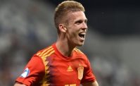 Il Barcellona offre Dani Olmo nell'affare Bastoni. L'Inter dice s&igrave; e chiama il Napoli