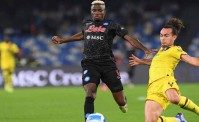 Osimhen nervoso, non esulta dopo il secondo gol di Insigne (VIDEO)