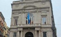 Napoli si risveglia con un gesto dal grande valore simbolico. Addio Garibaldi