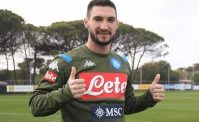 Dimaro, Petagna provato dietro Osimhen. Politano dallo staff medico: nulla di grave