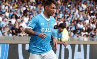 Politano pubblica un post, gli haters: Via da Napoli. Il calciatore reagisce bene