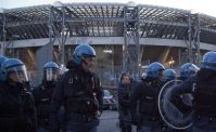 Violenza ultras Napoli-Sporting, cittadini inorriditi: Vergogna, questo non è calcio. Fermate tutto