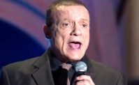 Massimo Ranieri sta bene, fake news (pessima) sull'artista napoletano