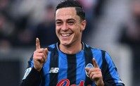 SERIE A - L'Atalanta travolge il Parma, Raspadori gol. Il Genoa batte il Bologna