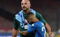 Il volto di Reina e l'atroce quesito: serve trovare un vincitore? Onanismo con carta vetrata