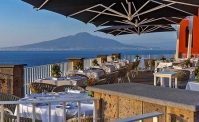Guida Michelin 2021, Napoli da record in Italia! Tre nuove stelle per la cucina campana