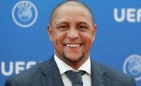 Paura per Roberto Carlos, &egrave; stato operato d'urgenza al cuore a San Paolo