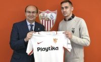 Siviglia fuori dall'Europa League, il fallo di Rog condanna gli spagnoli! Croato nel mirino della critica