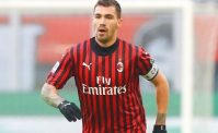 GAZZETTA - Il Milan espelle Raiola. Rinnovo Romagnoli, la richiesta del difensore