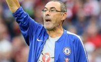 I Sarristi festeggiano nel centro storico di Napoli: Vittoria delle idee. Non andr� alla Juventus!