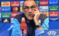 Maurizio Sarri alla Juventus, a Bagnoli � stata rimossa la targa celebrativa in suo onore