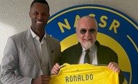De Laurentiis ospite dell'Al-Nassr: Piacevole incontro con Jos&egrave; Semedo. Poi un gradito regalo