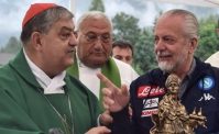 Pazza giornata di mercato, ma la vera notizia l'ha data un insospettabile: il cardinale Sepe!