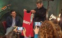 Siano e De Giovanni al Flanagan's, spunta una canotta di Maradona: Napoli � bellezza