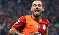 Sneijder e le confessioni private sulla moglie: Volevamo subito un figlio. Sono stato egoista