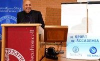 Spalletti d� spettacolo all'Universit�: formazione del Napoli sulla lavagna e targa speciale