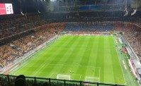 San Siro sarà ristrutturato: nuova capienza e tempi. Il Napoli prende esempio per il Maradona?