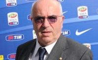 Impresa leggendaria, via Tavecchio e i suoi compagni di merende! Solo uno pu� salvarci, ecco 4 nomi