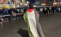 Tifosa con la bandiera della Palestina al Maradona: I poliziotti mi hanno accerchiata