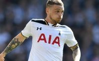 SKY - La moglie di Trippier ha visitato Napoli. Ugolini incalza Ancelotti, il tecnico risponde