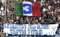 Inchinatevi agli ultras Campioni d'Italia, striscione a Frosinone