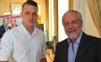 De Laurentiis d� il benvenuto a Zielinski: il messaggio del presidente su Twitter
