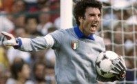 Dino Zoff sul murales di Jorit al Maradona, la reazione dei tifosi del Napoli
