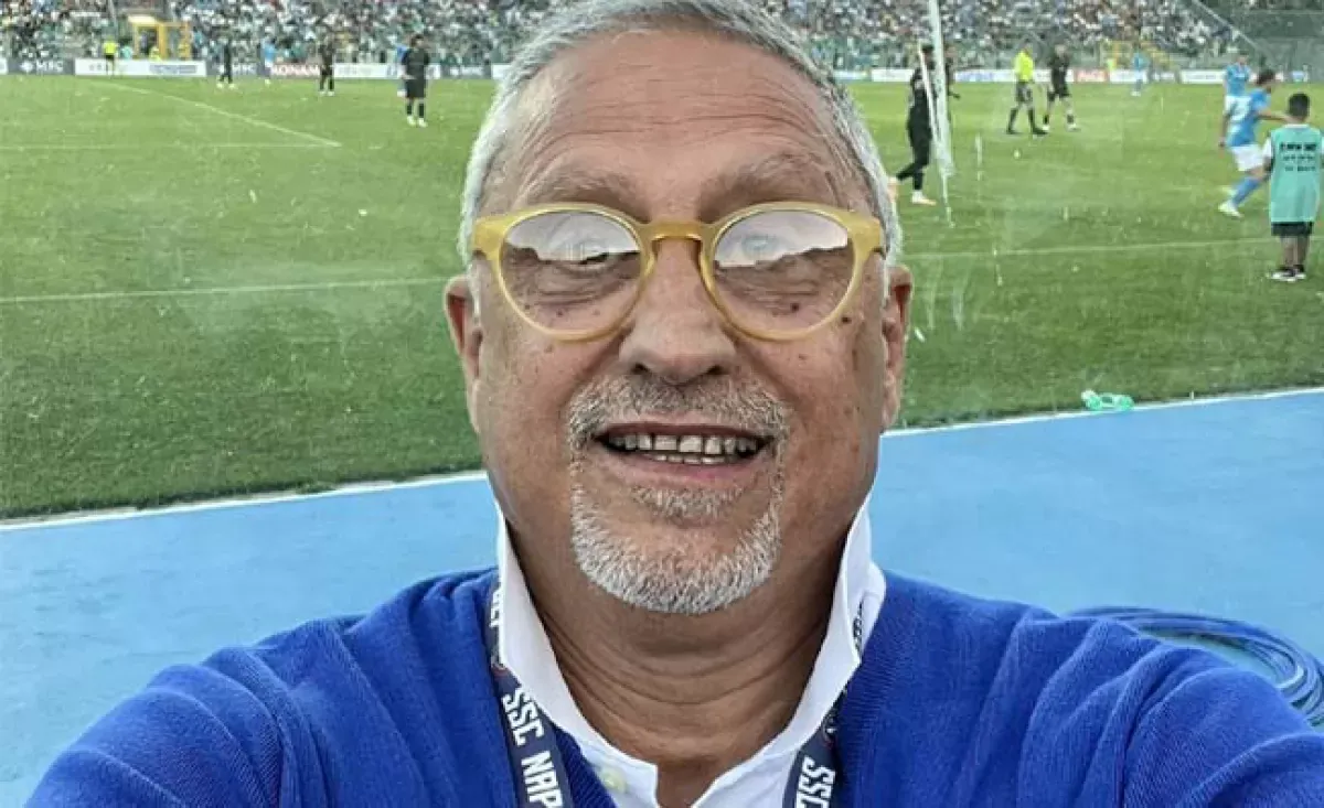 Napoli, Alvino celebra il successo e l’addio di Conte: “Primi degli onesti”
