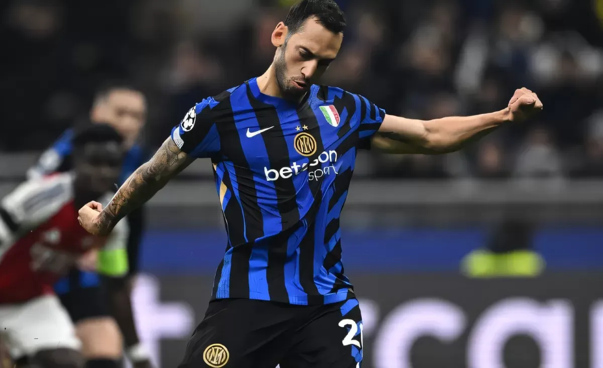 SERIE A - Cagliari-Inter: 0-1. Decide Calhanoglu dopo 9 minuti