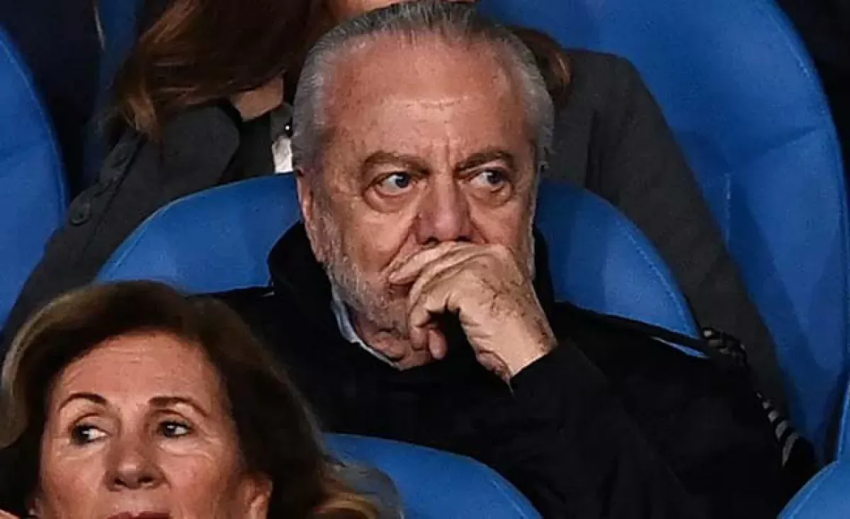 Punto ristoro al Maradona sequestrato: De Laurentiis nel mirino della burocrazia Punto ristoro al Maradona sequestrato: De Laurentiis nel mirino della burocrazia