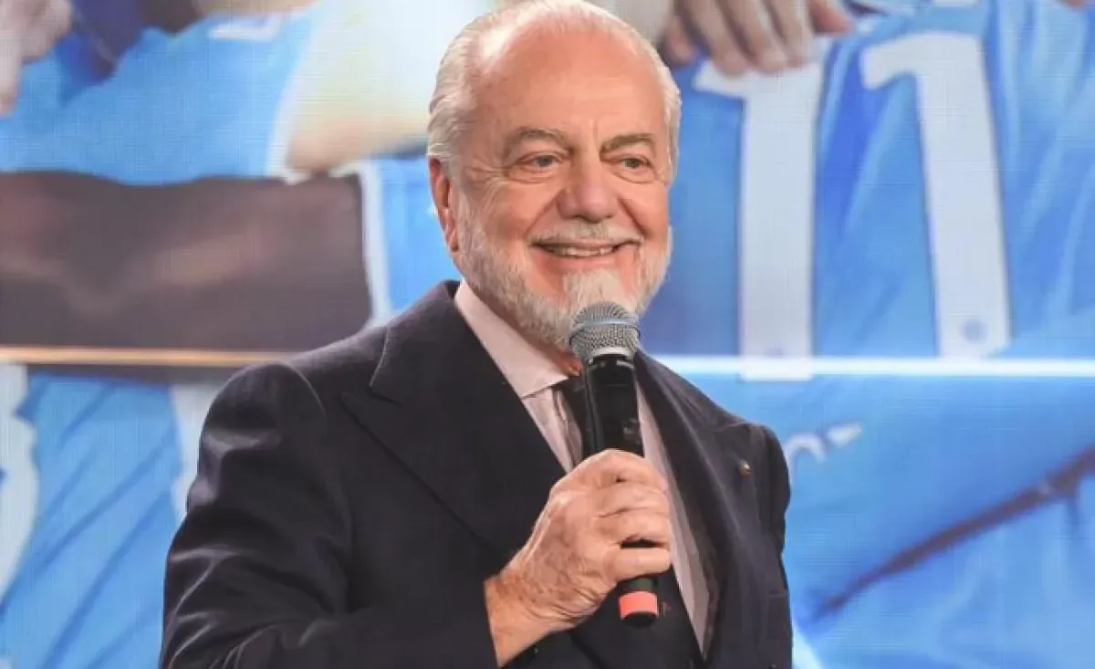 De Laurentiis: “Il Napoli deve fare di più per competere!” De Laurentiis: “Il Napoli deve fare di più per competere!”