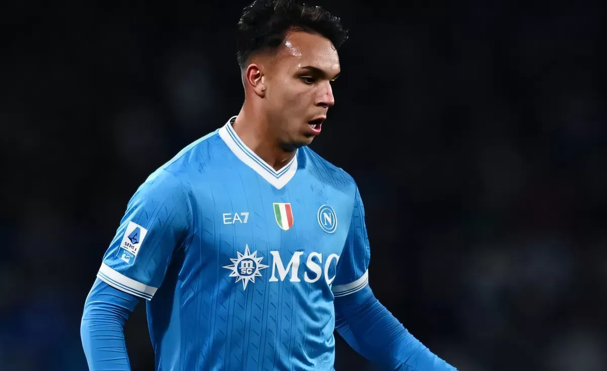 Giovane esprime la sua gratitudine: “A Napoli ho realizzato un sogno, tifosi, continuate a supportarci!”