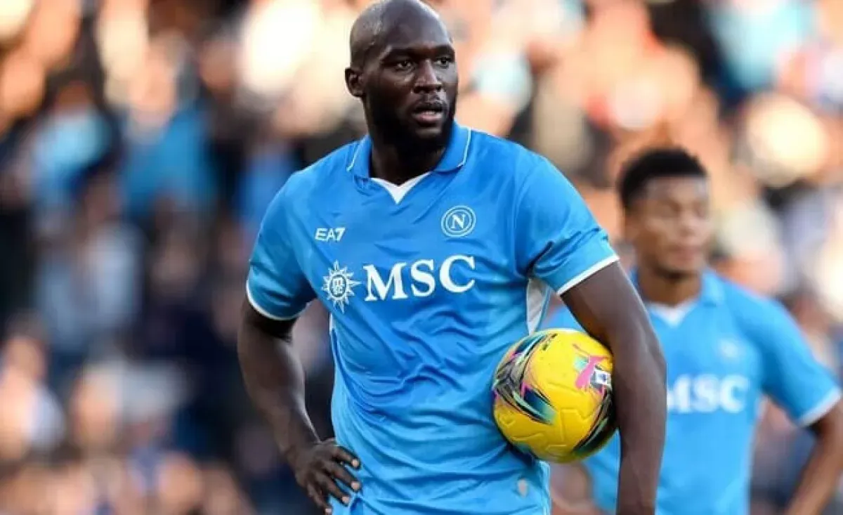 Lukaku e il Napoli: Amori e Dubbi in un Mercato Incerto Lukaku e il Napoli: Amori e Dubbi in un Mercato Incerto