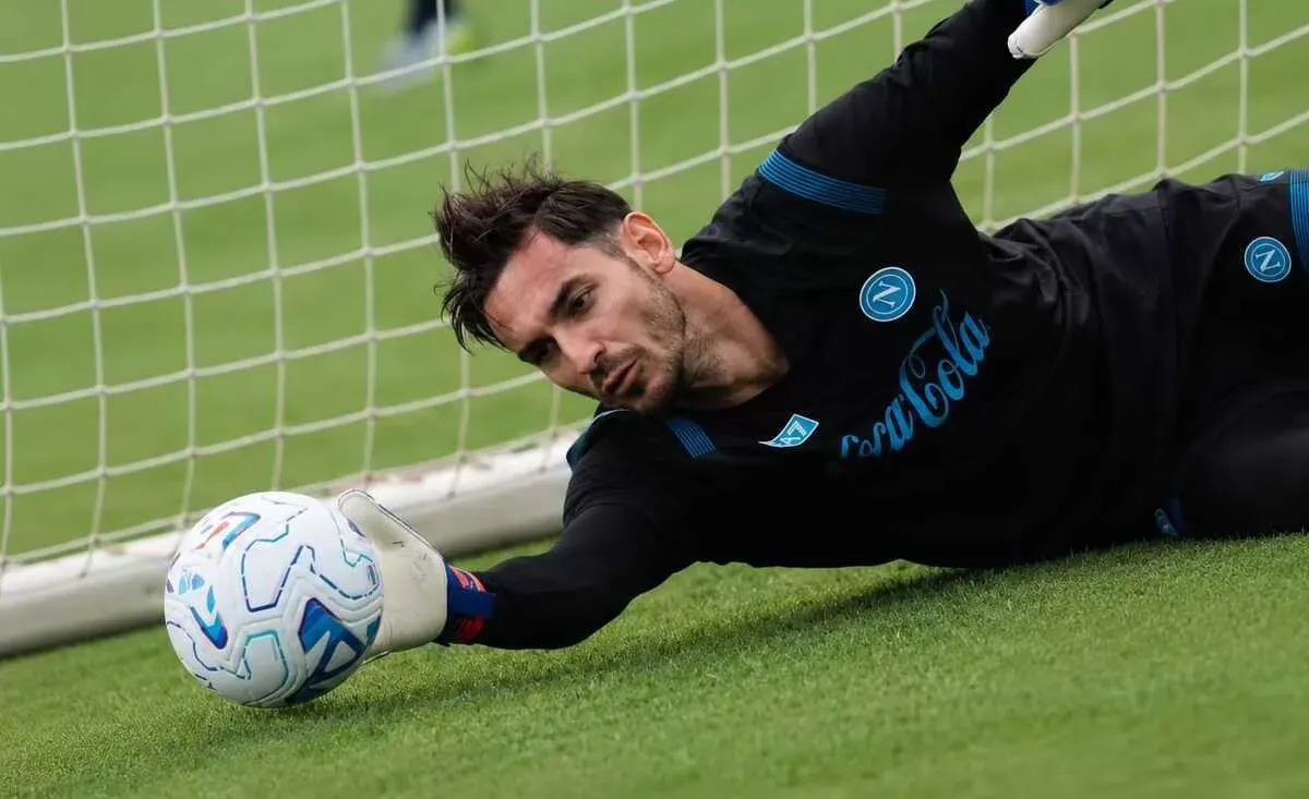Venerato: "Rinnovo Meret, non c'è trattativa. Lang-Galatasaray, il Napoli vuole cedere Lucca"