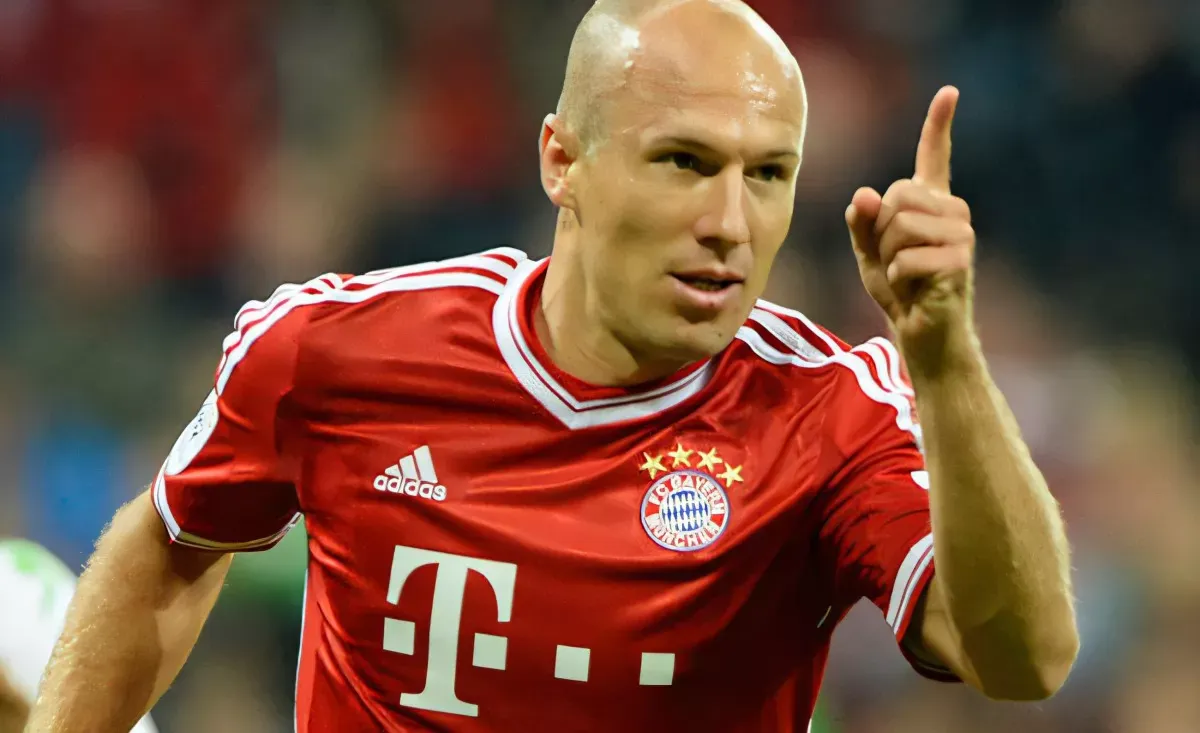 Robben fa impazzire i fan, sapete cosa fa in Olanda? La foto diventa ...