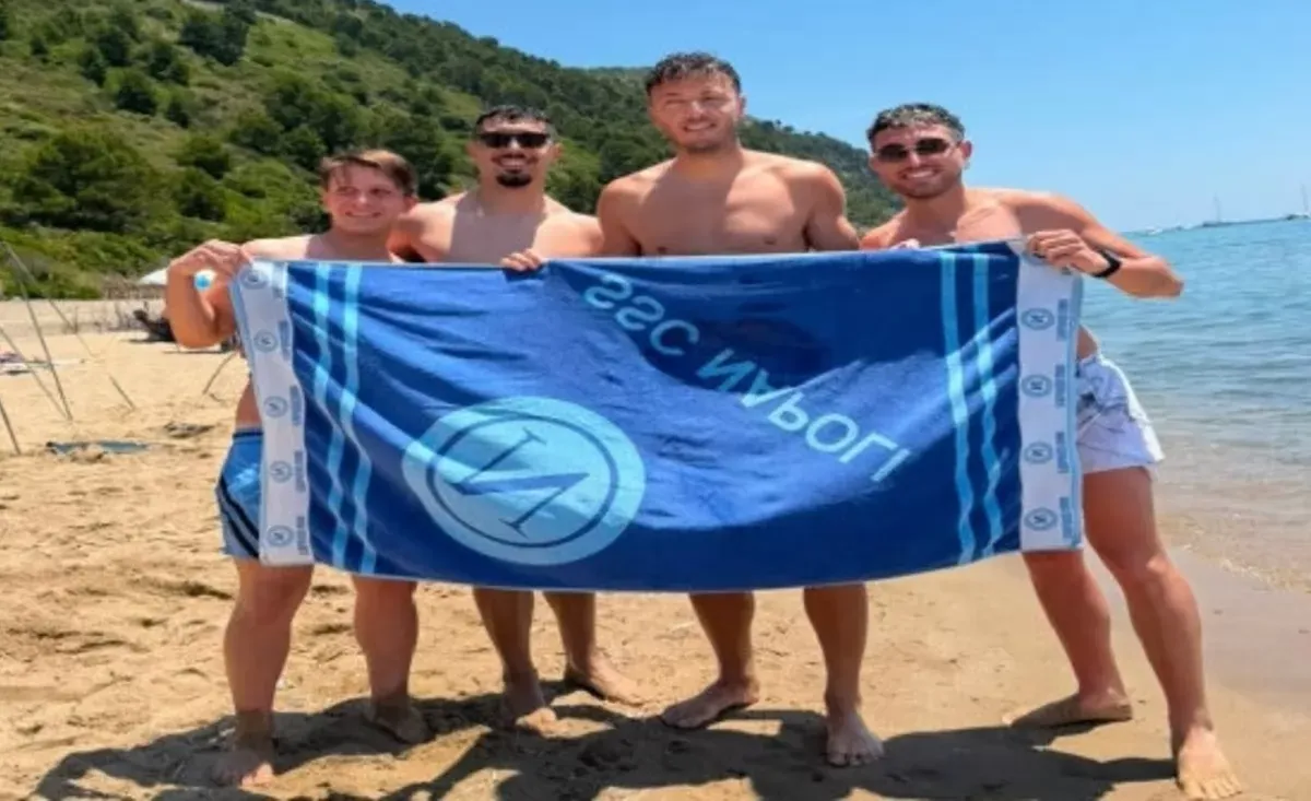 Rrahmani in Cilento: relax o distrazione? I tifosi si interrogano Rrahmani in Cilento: relax o distrazione? I tifosi si interrogano