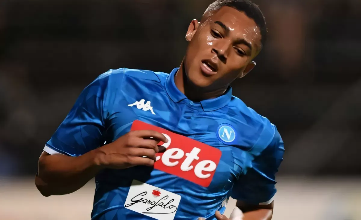Vinicius e il Napoli: un amore mai dimenticato Vinicius e il Napoli: un amore mai dimenticato