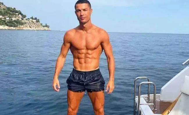 Ronaldo-United, Evra svela un clamoroso retroscena su Whatsapp