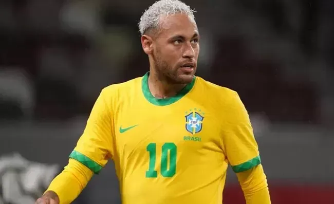 Neymar, infortunio gravissimo. Drammatico sfogo sui social: Dio, dammi la forza